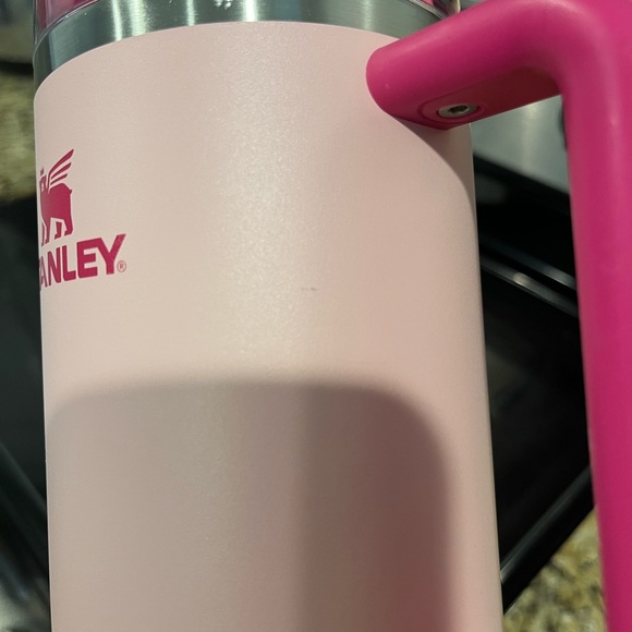 Stanley 40 oz Quencer in Flamingo from Target Collab - Picture 10 of 11